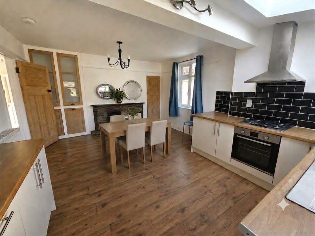 Property photo 3 of 12 Kitchen Dining Rm.Jpg