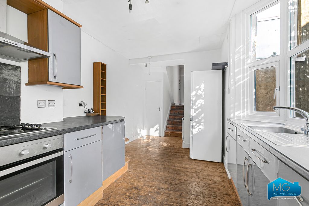 Property photo 2 of 14 Picture No. 22