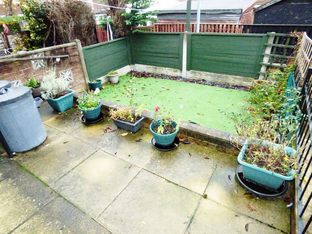 Property photo 2 of 11