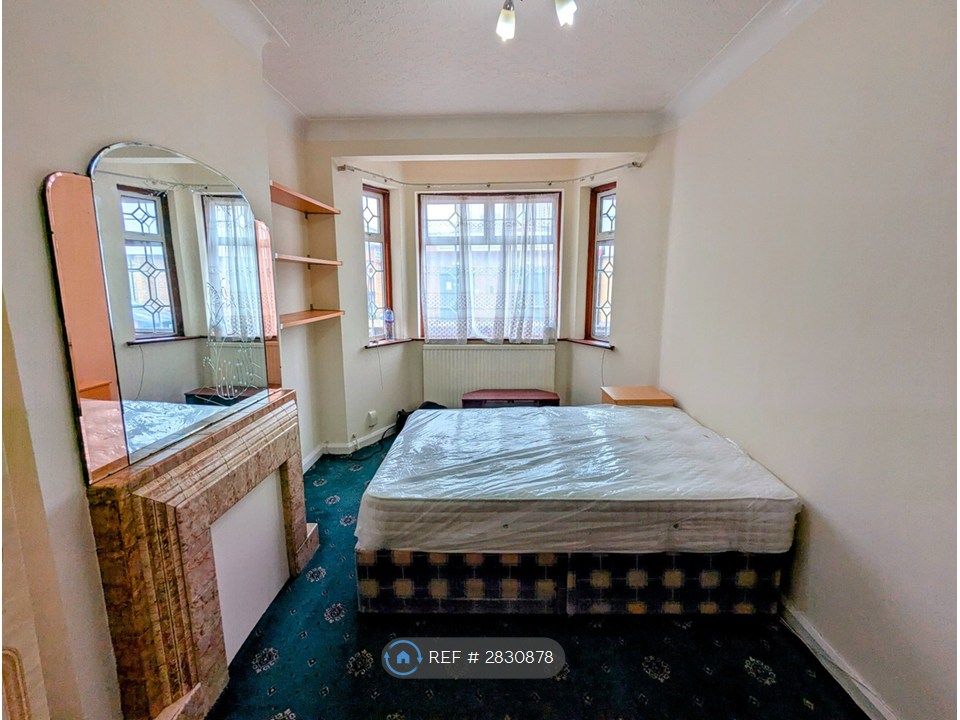 Property photo 3 of 6