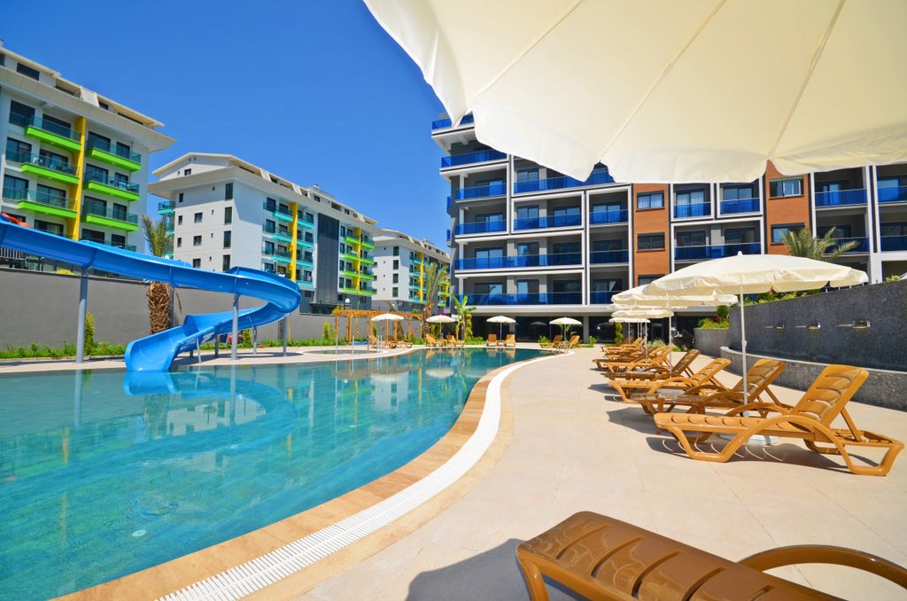 Property photo 2 of 25 Alanya Apartment For Sale In Kargicak - A Huge Swimming Pool And Sun Terraces For Sunbathing
