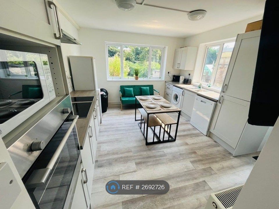 Property photo 2 of 3