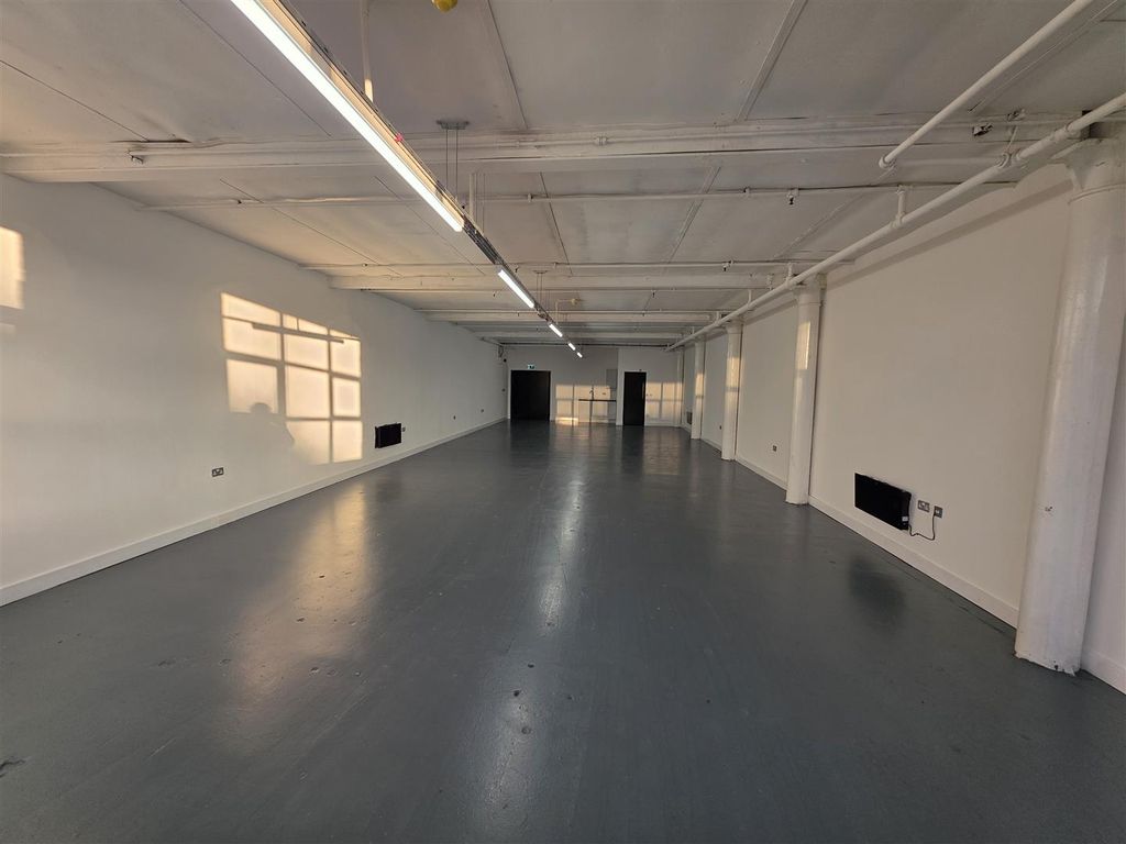 Property photo 3 of 14 2.Jpg