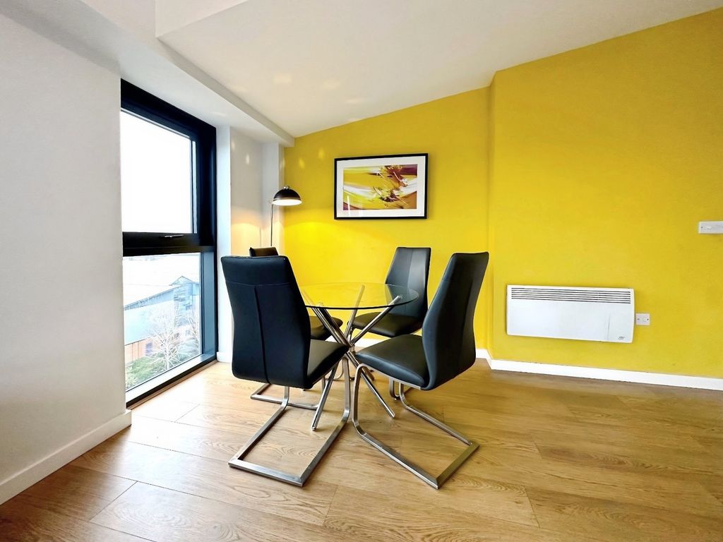 Property photo 3 of 7 Picture No. 12