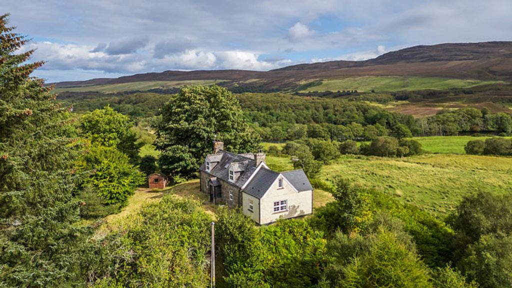 Property photo 1 of 26