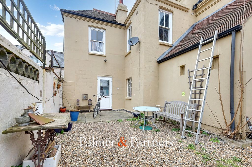 Property photo 3 of 9 Picture No. 09