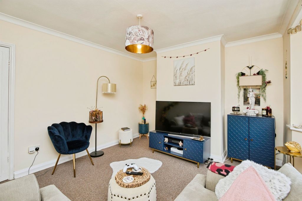 Property photo 3 of 13