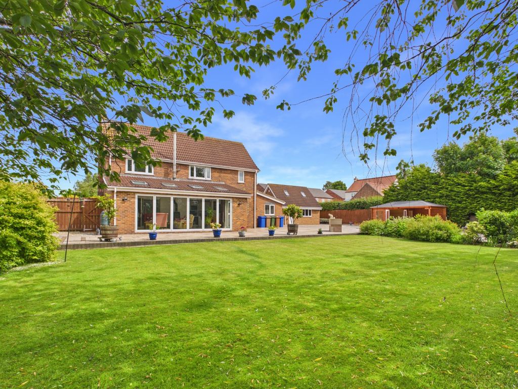 Property photo 1 of 28 5205971