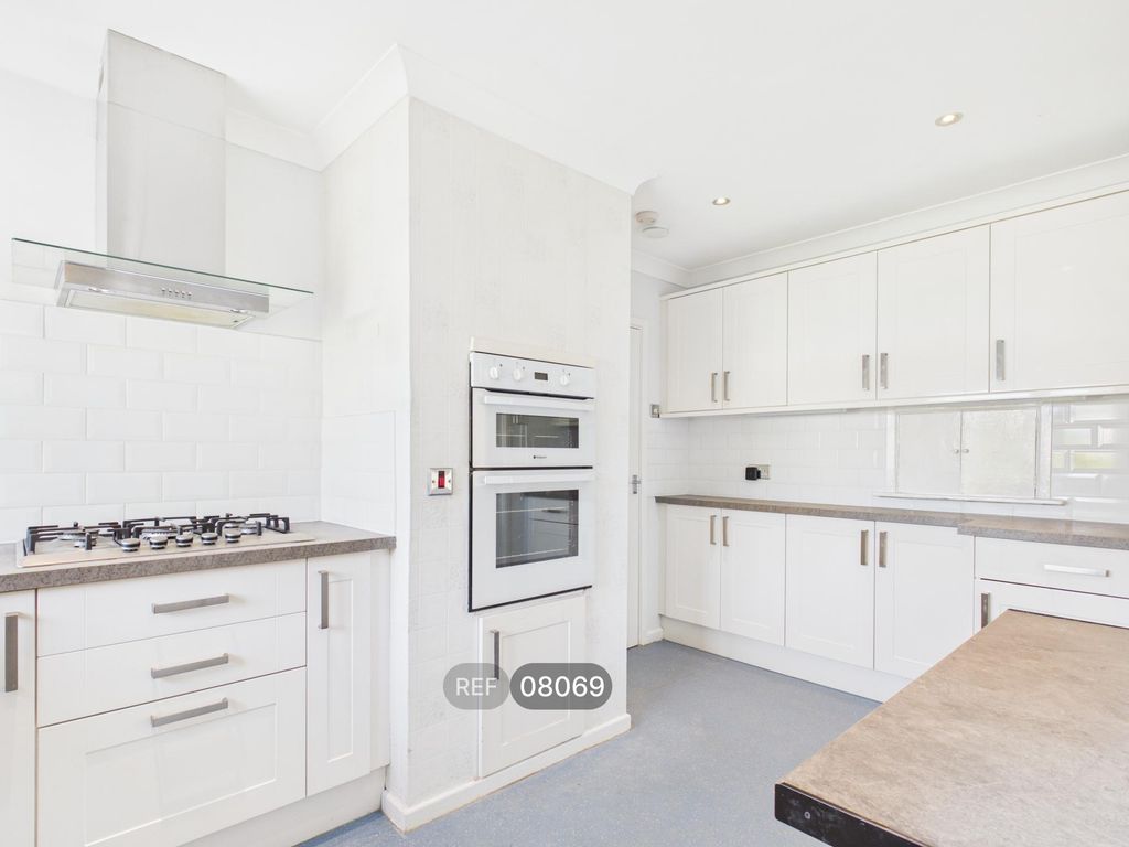 Property photo 3 of 19 Kitchen / Utility Room