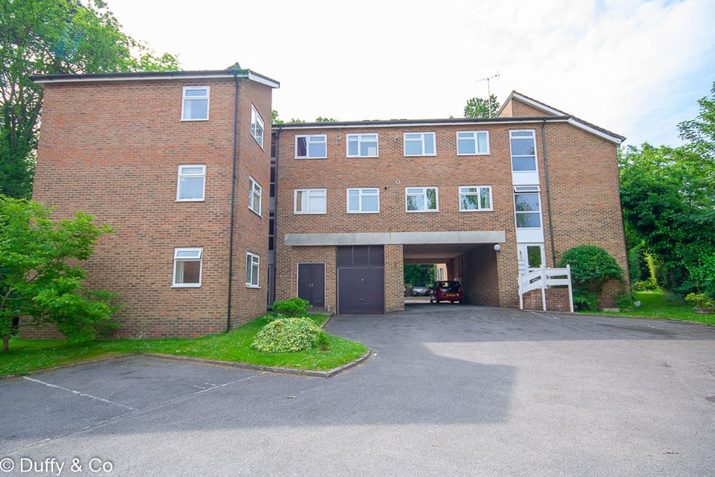 Property photo 1 of 6