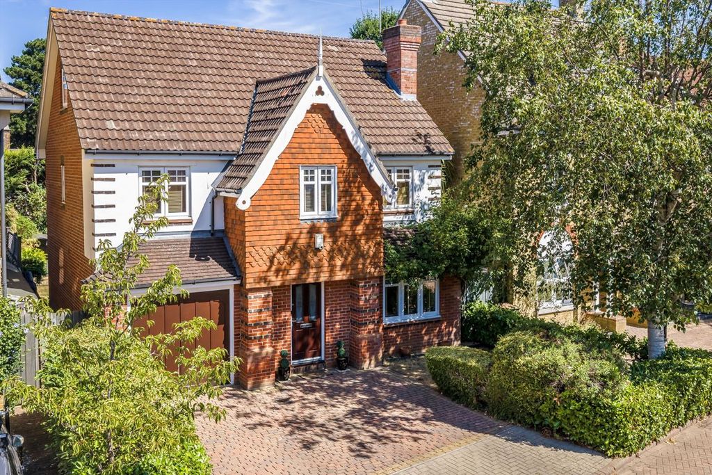 Property photo 1 of 9