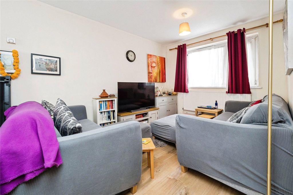 Property photo 2 of 17 Photography