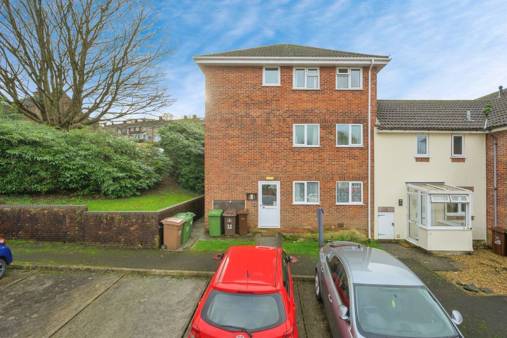 Property photo 1 of 20