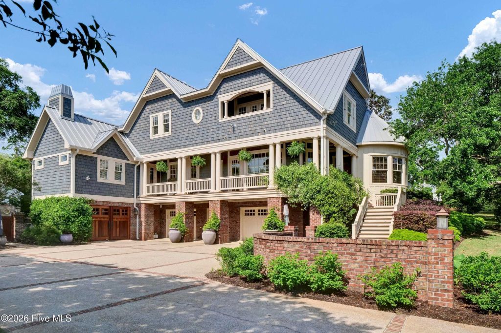 Property photo 1 of 31