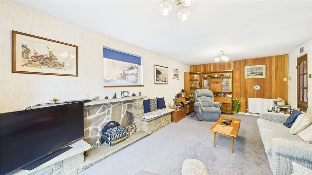 Property photo 3 of 19 Picture 3