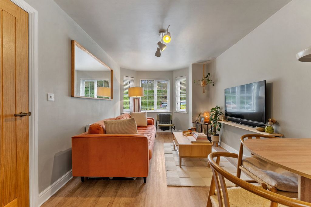 Property photo 2 of 22