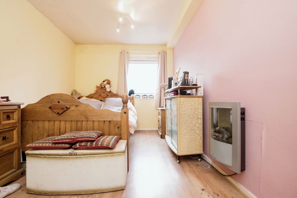 Property photo 3 of 14 Photography