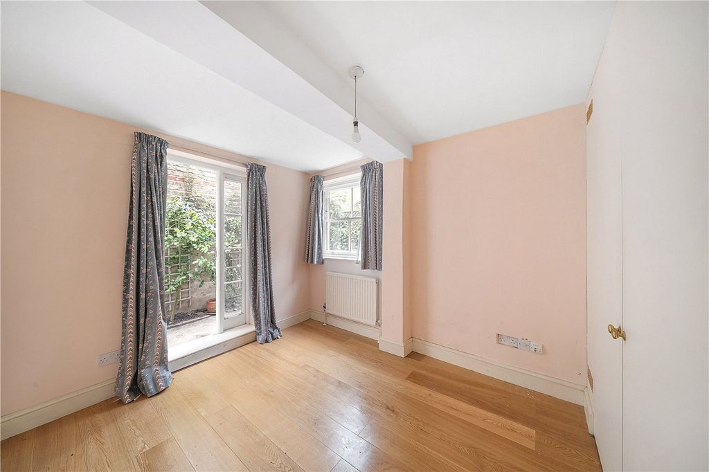 Property photo 3 of 9 Picture No. 17