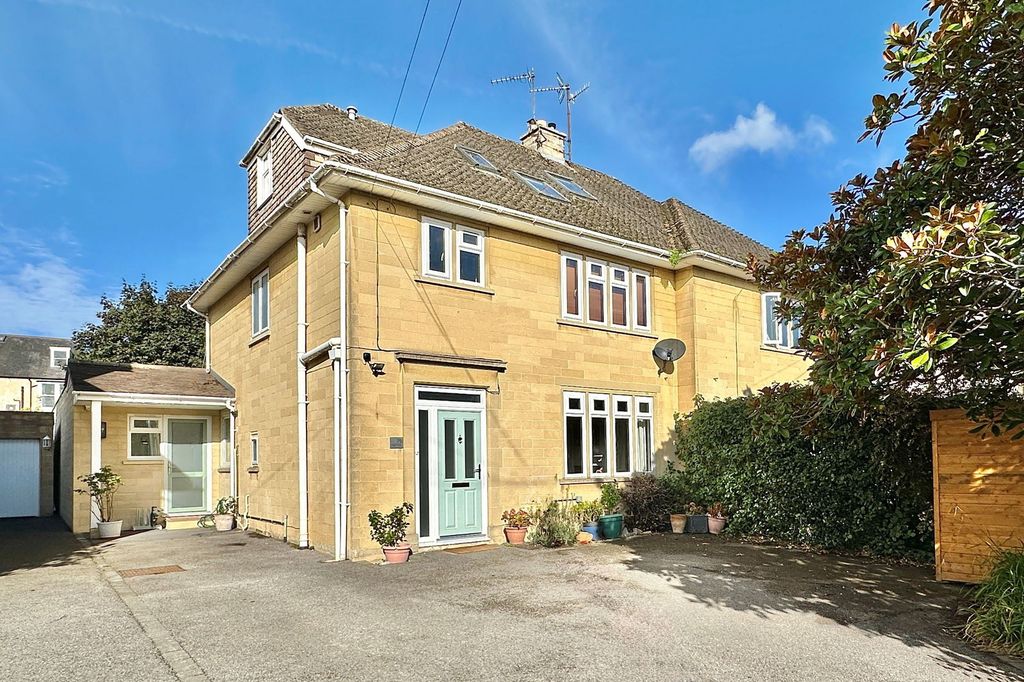 Property photo 1 of 22