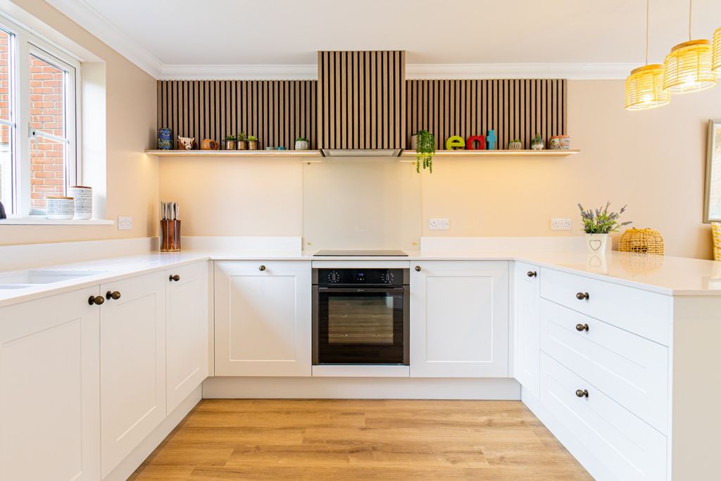 Property photo 3 of 37 4219788