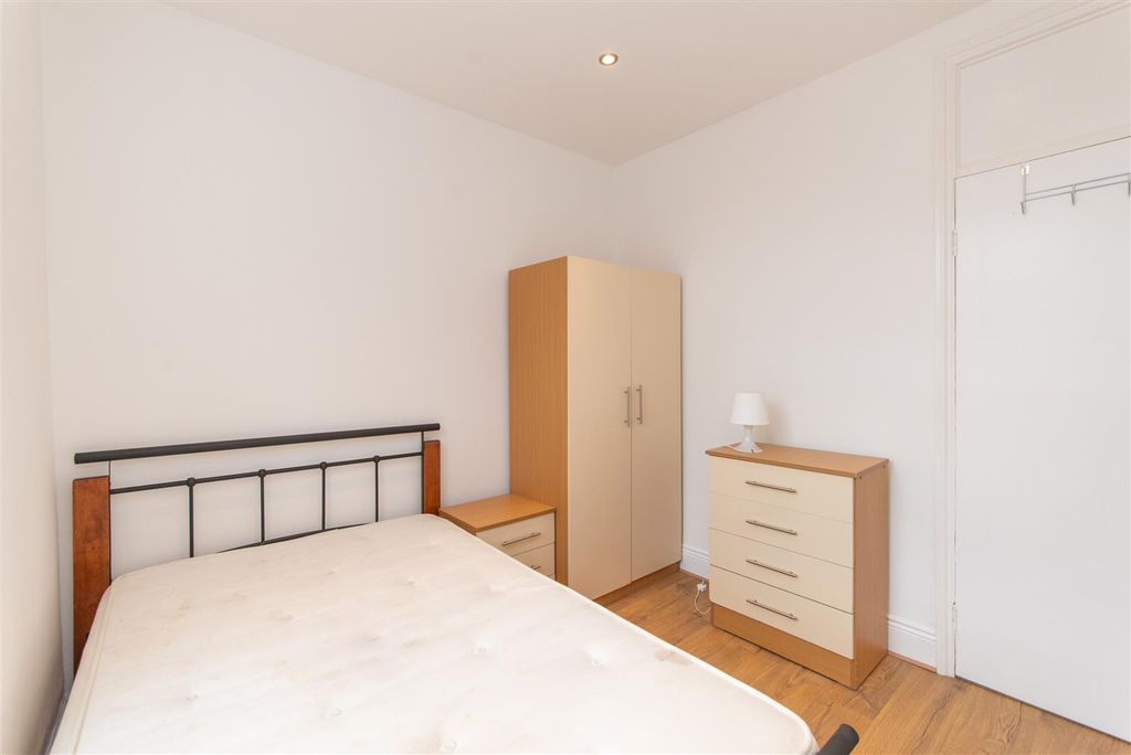 Additional image 13 of 6 bed flat for saleBayswater Road, Jesmond, Newcastle Upon Tyne NE2
