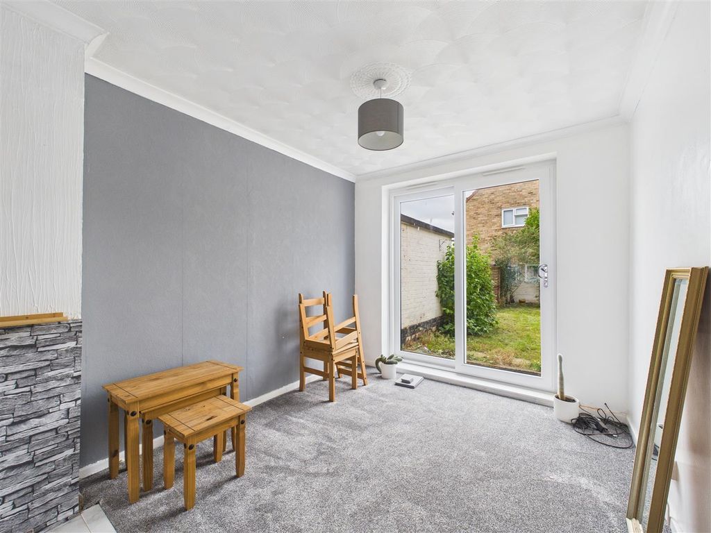 Property photo 3 of 9 Cam05451G0-Pr0044-Still007.Jpg