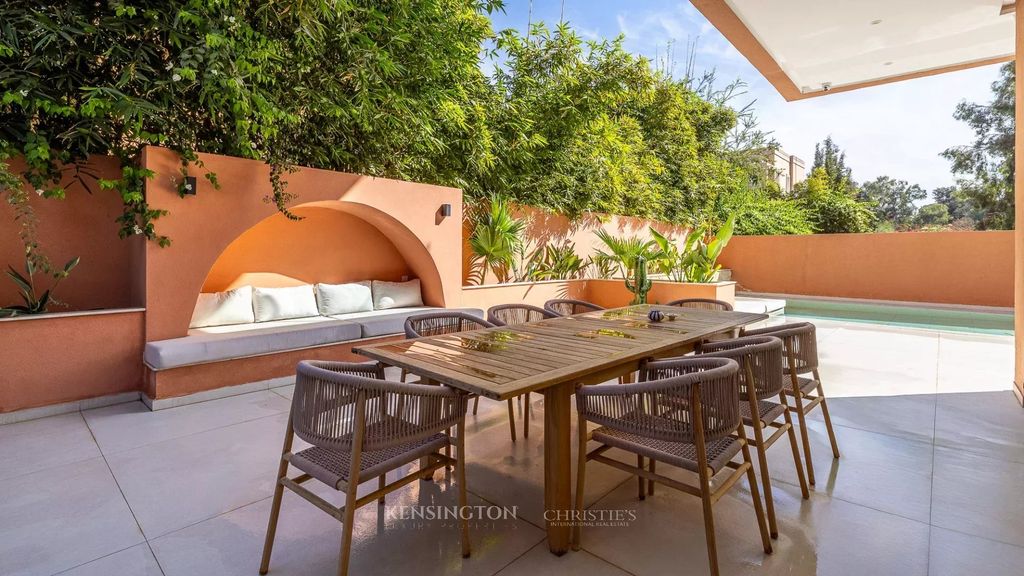 Property photo 3 of 26