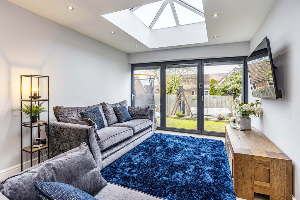 Property photo 2 of 16