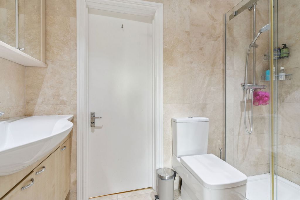Additional image 17 of 7 bed detached house for saleThe Avenue, Hatch End, Pinner HA5