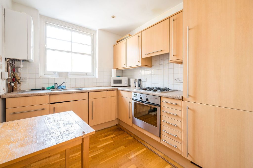 Property photo 3 of 4
