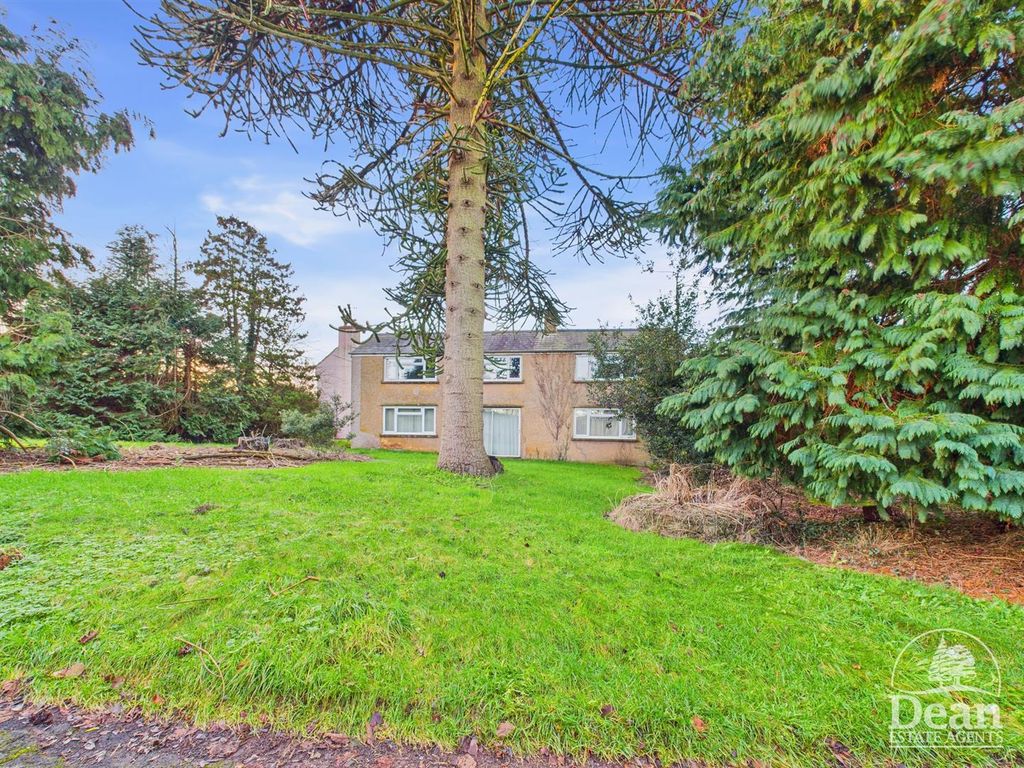 Property photo 1 of 18