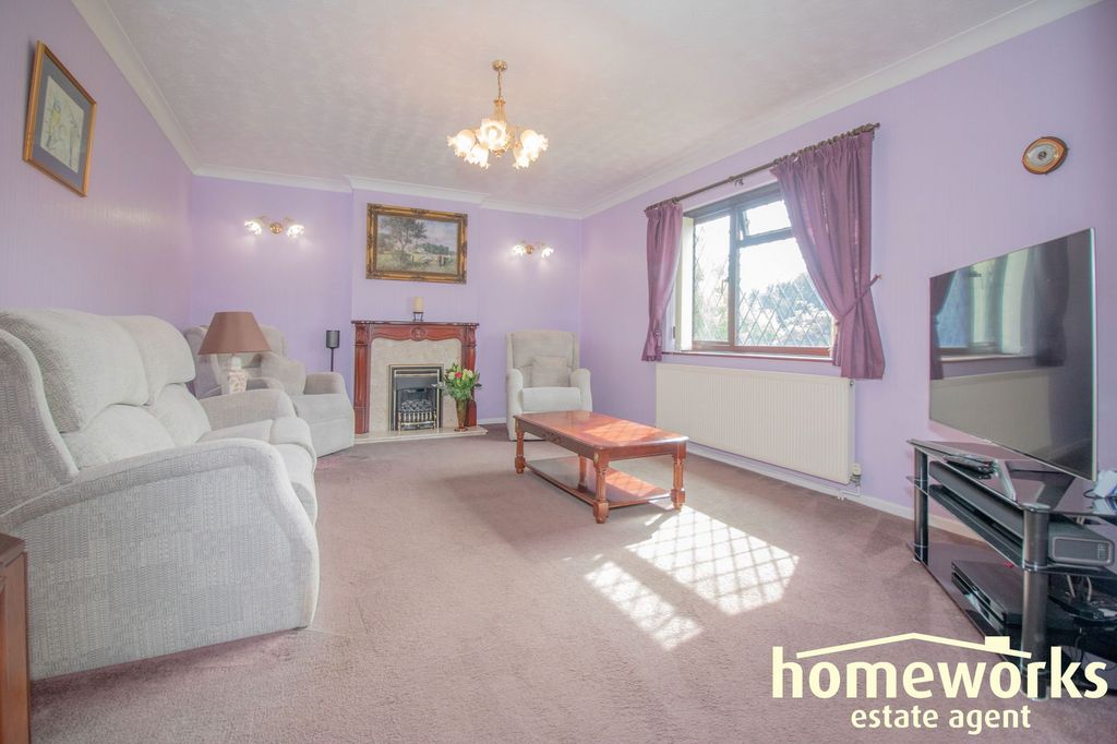 Property photo 3 of 16