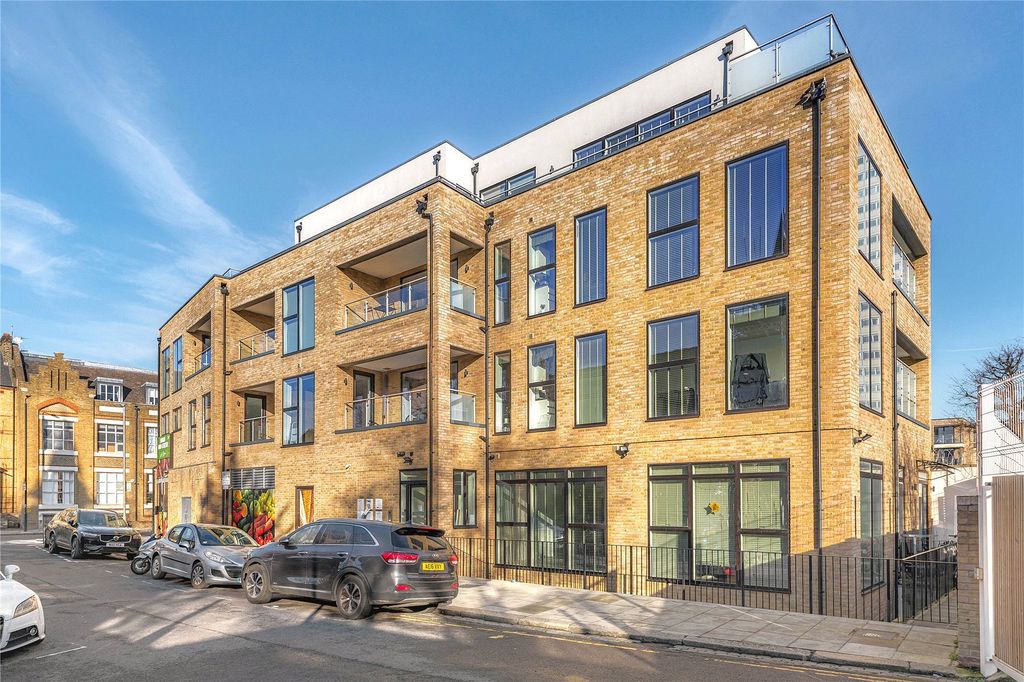 Property photo 1 of 9 Picture No. 11