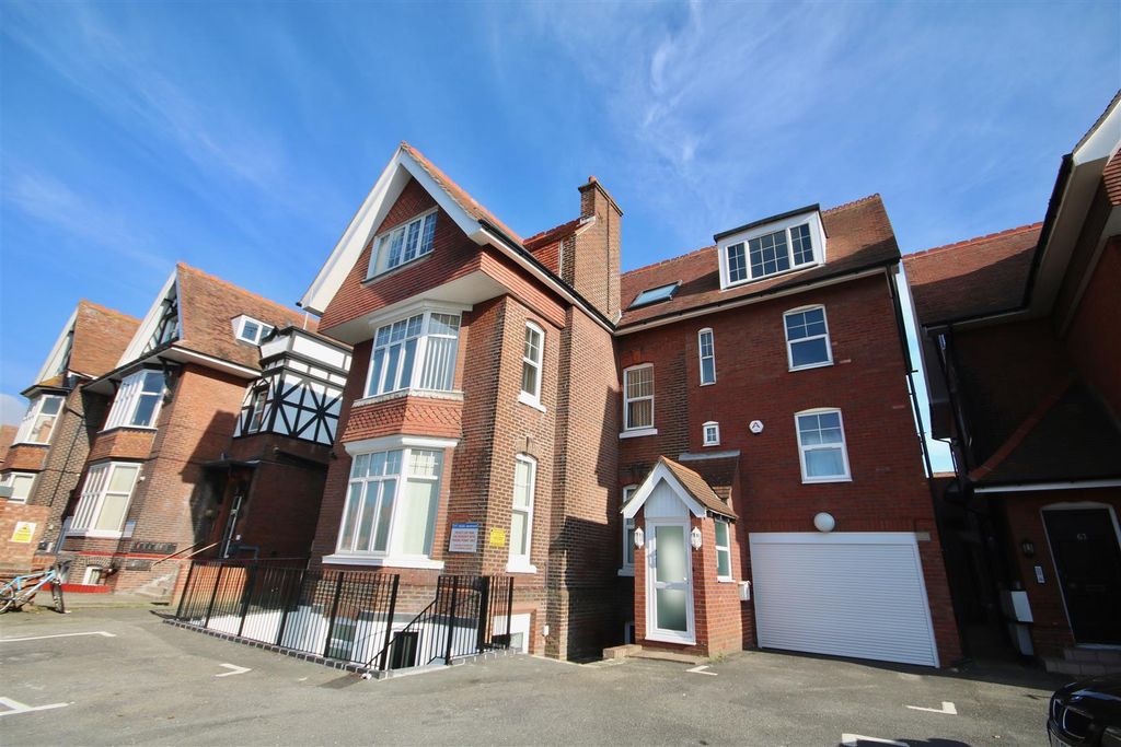 Property photo 1 of 9 Urkihj_LX0Mvoeoeg5Kduq.Jpg