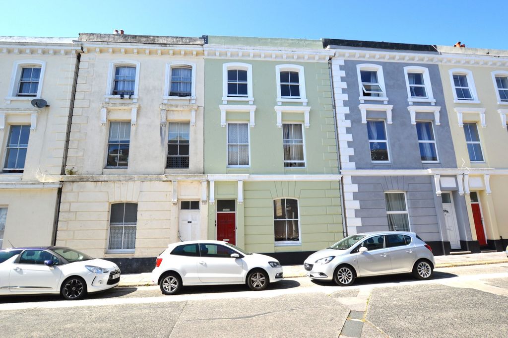 Property photo 1 of 13 Front