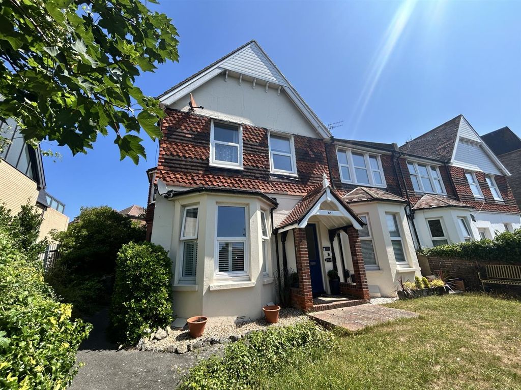 Property photo 1 of 7 01323 438506