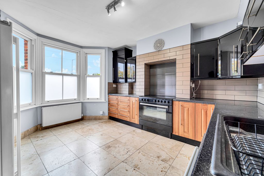 Property photo 2 of 12 Dsc09044