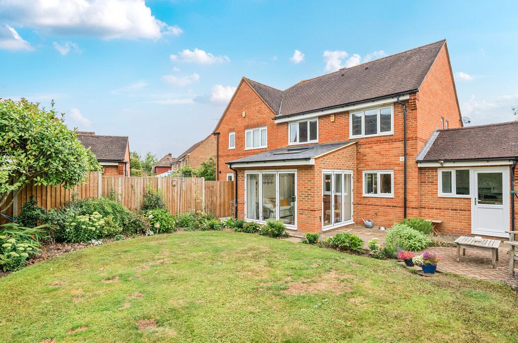 Property photo 2 of 12