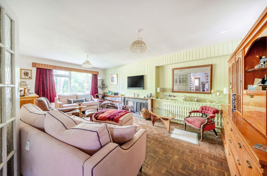 Property photo 2 of 13