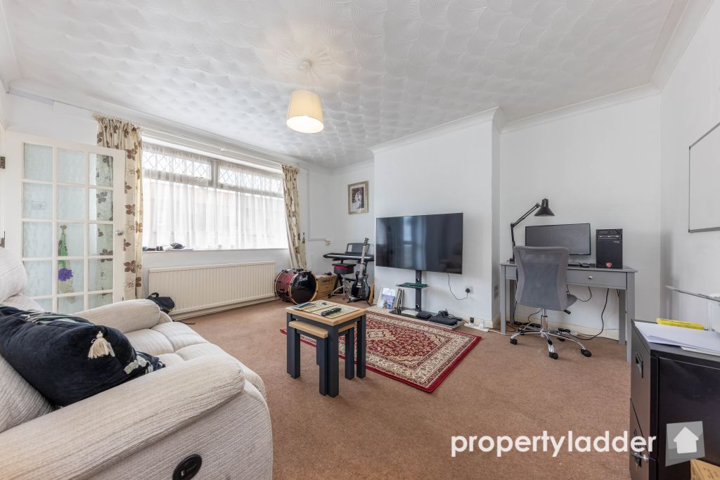 Property photo 3 of 13 Pl-13