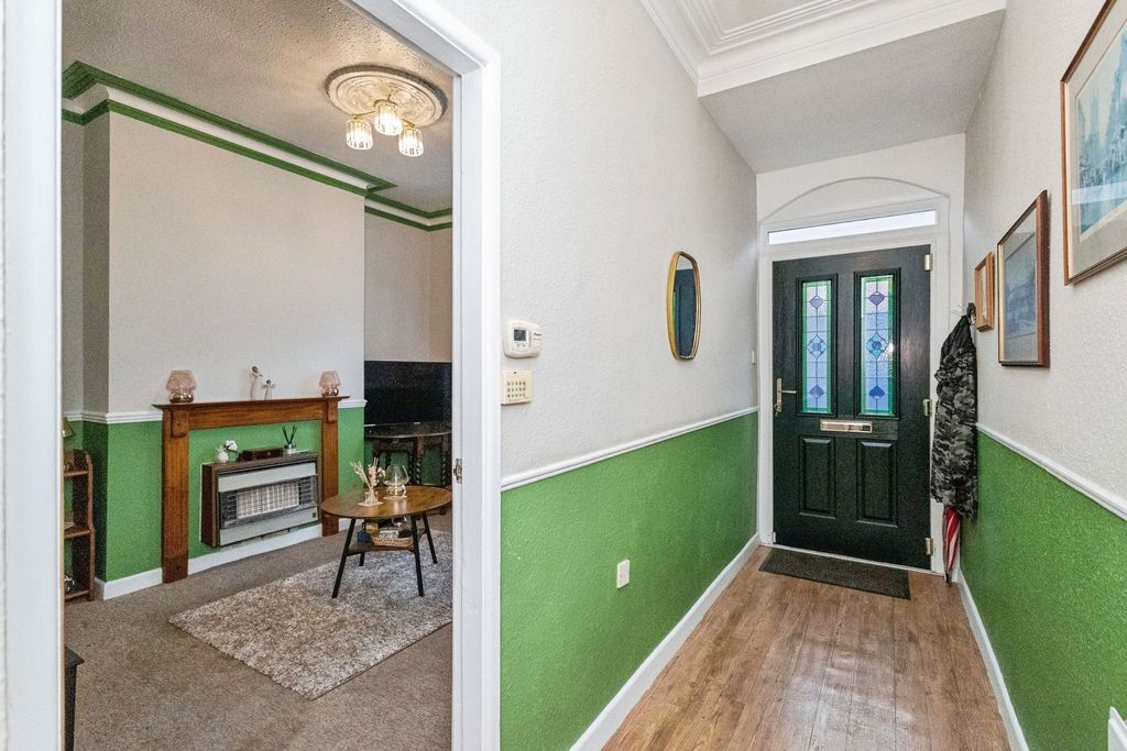 Property photo 2 of 19 Pbox-Img.Jpg