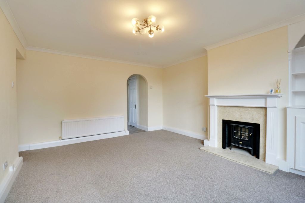 Property photo 3 of 12 5430203