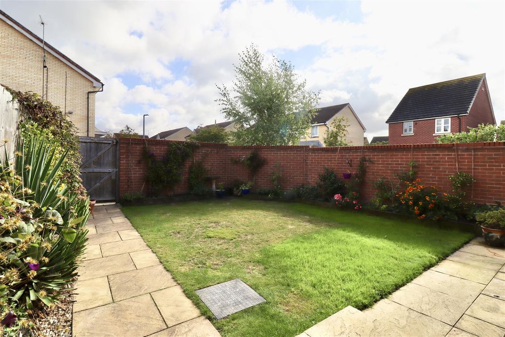 Property photo 3 of 16