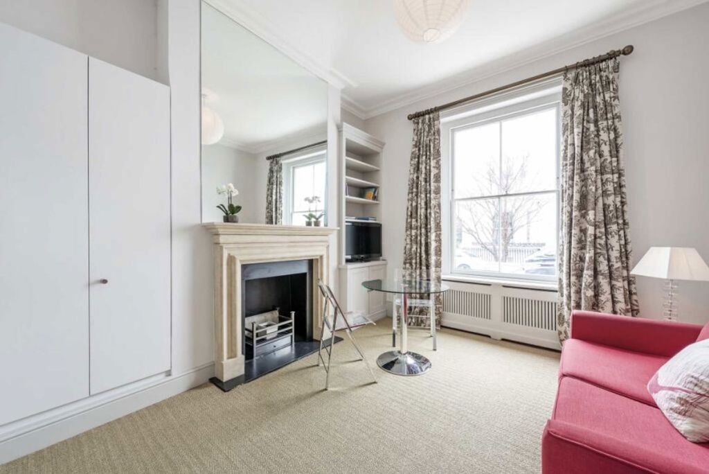 Property photo 2 of 5