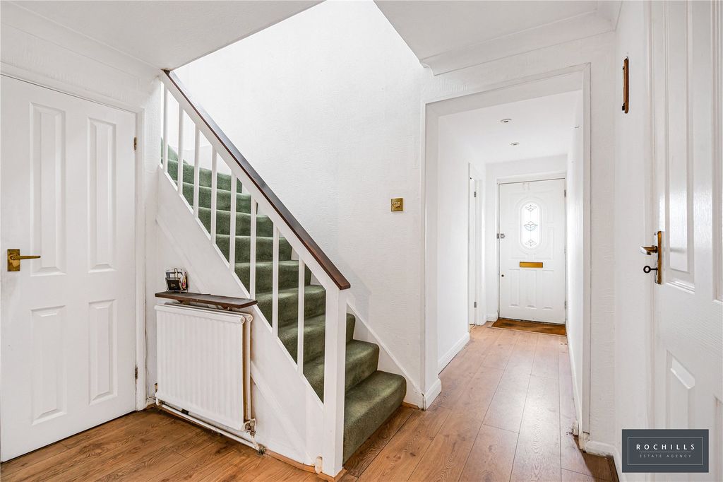 Property photo 3 of 23 Picture No. 10