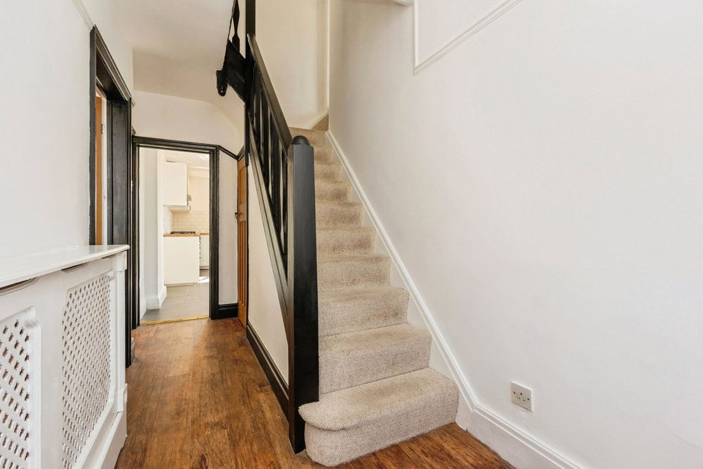 Property photo 2 of 33 Pbox-Img.Jpg
