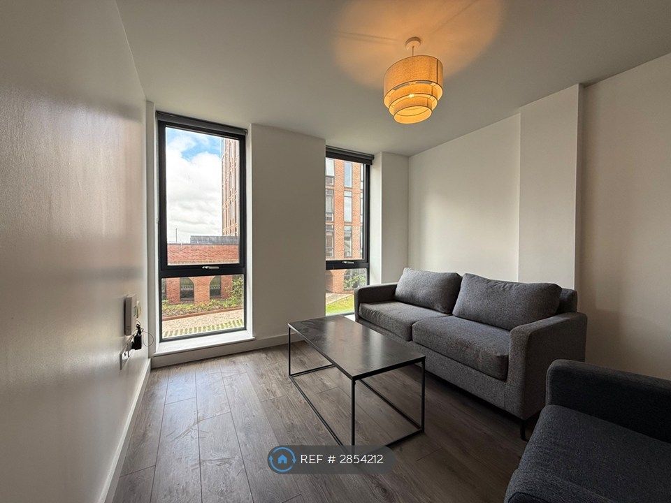 Property photo 3 of 12