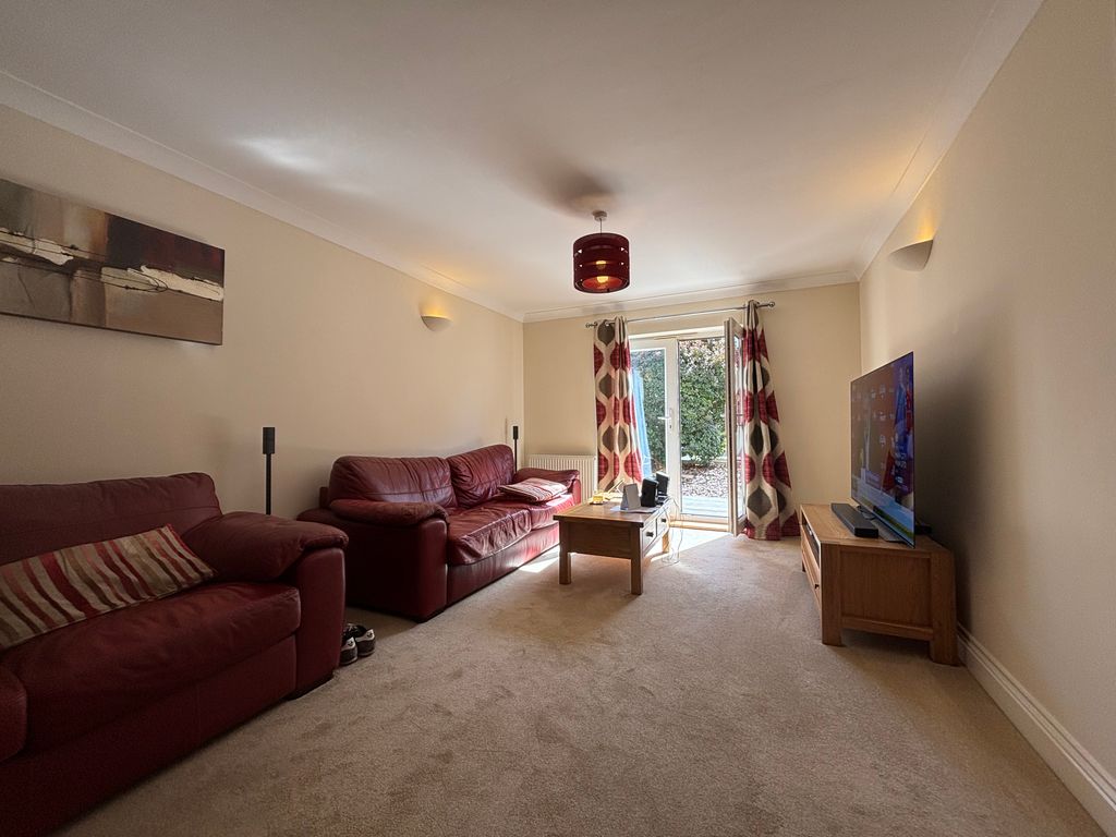 Property photo 2 of 7