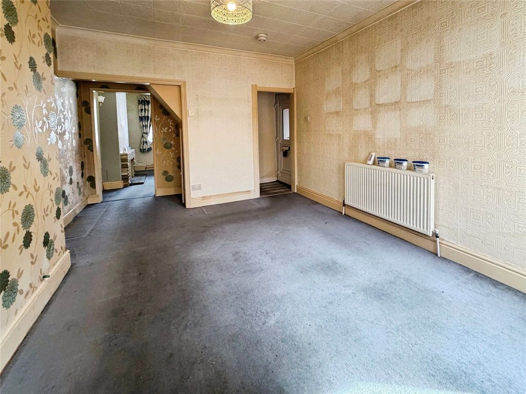 Property photo 3 of 16 Dining Room