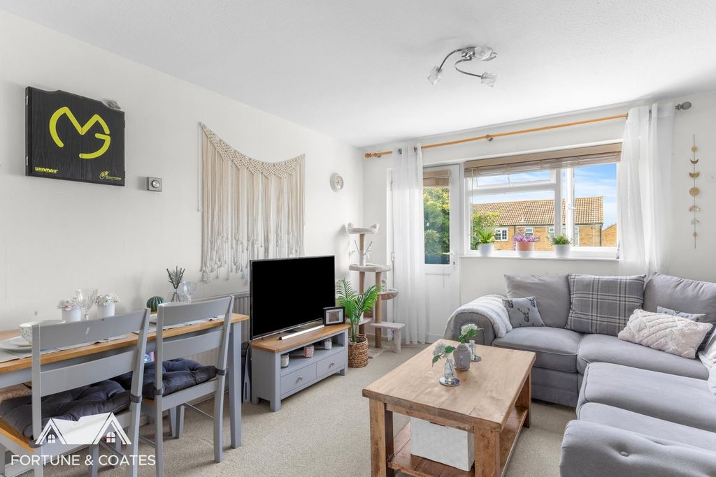 Property photo 3 of 12 Seymours_6.Jpg